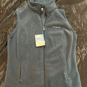 Columbia fleece vest
